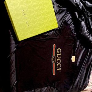 medium original gucci shirt bought from gucci store